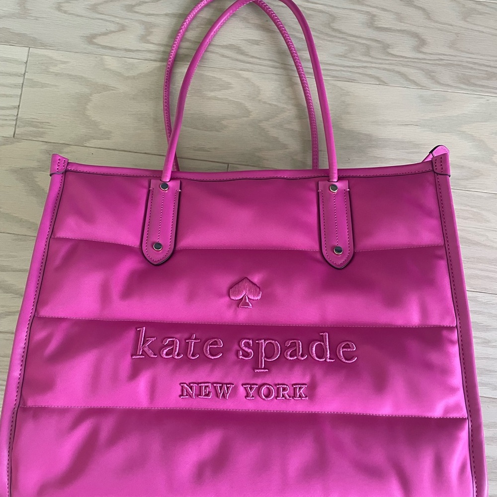 New without tags Kate Spade Pink Puffer Tote!